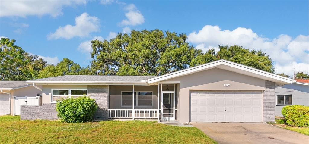 10126 BAHAMA COURT - 3bd/2ba - $475,000 - SEMINOLE, FL