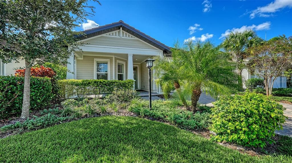 8085 TIDAL POINTE WAY - 3bd/3ba - $868,000 - SARASOTA, FL