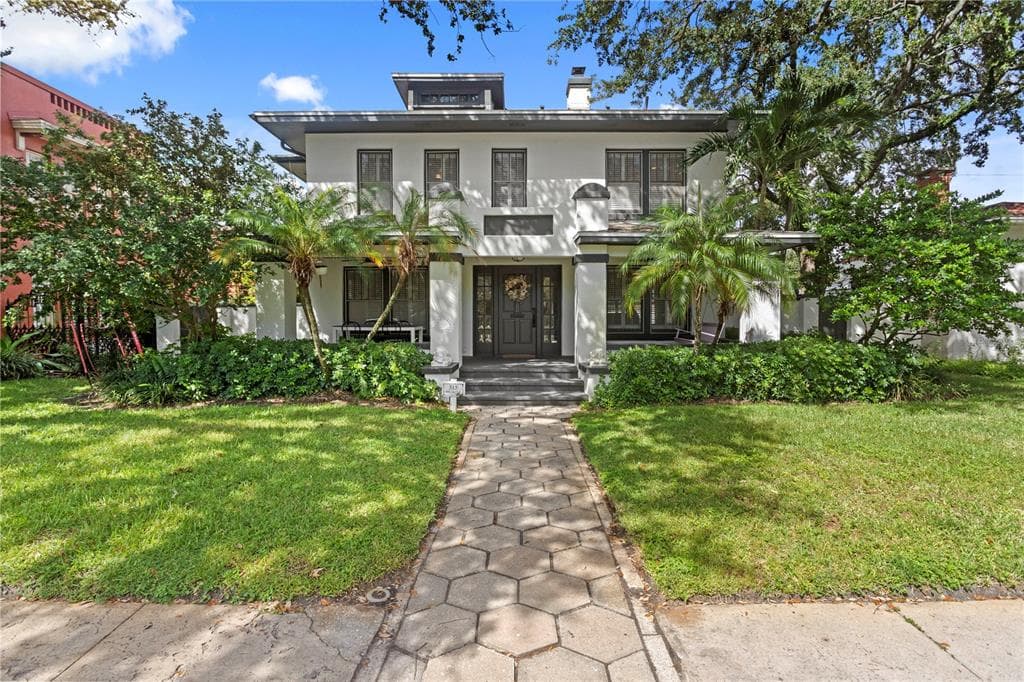 515 20TH AVENUE NE - 4bd/5ba - $1,499,000 - ST PETERSBURG, FL