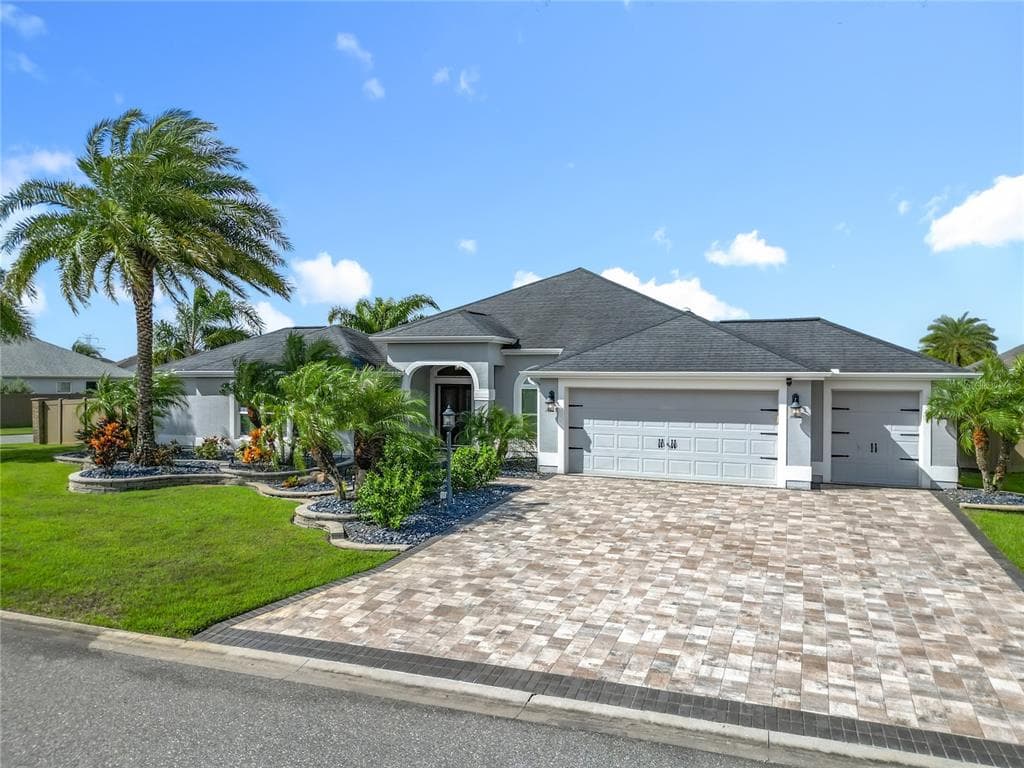3261 WISE WAY - 3bd/3ba - $799,000 - THE VILLAGES, FL
