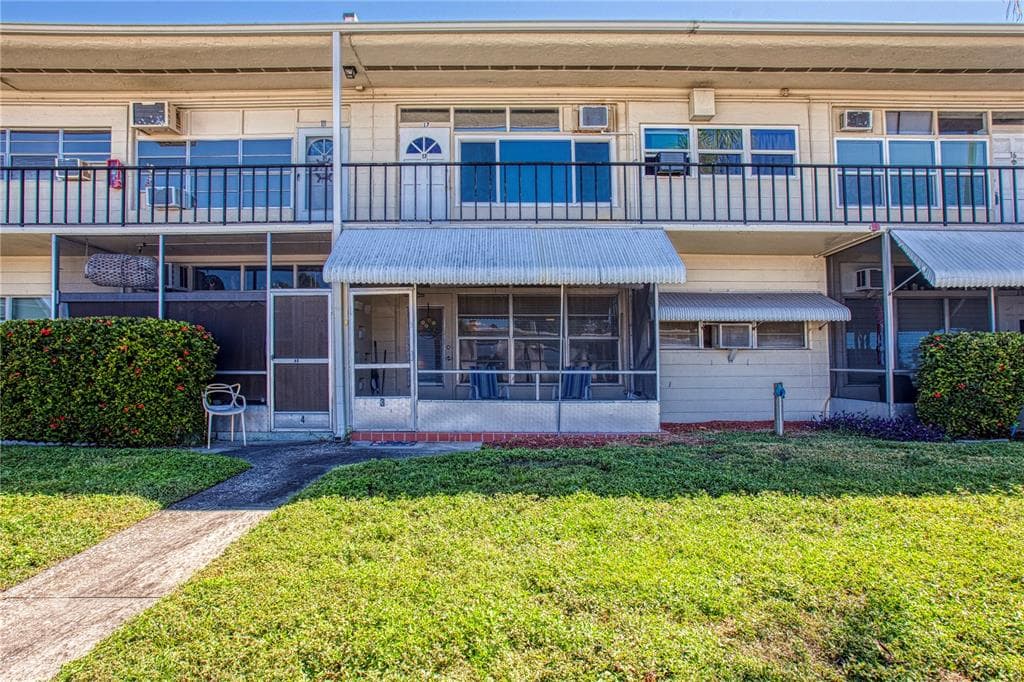 4001 58TH STREET N UNIT 3