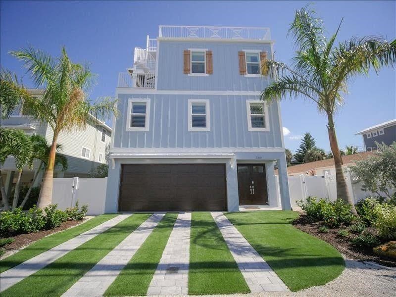 2305 AVENUE C - 7bd/6ba - $3,100,000 - BRADENTON BEACH, FL