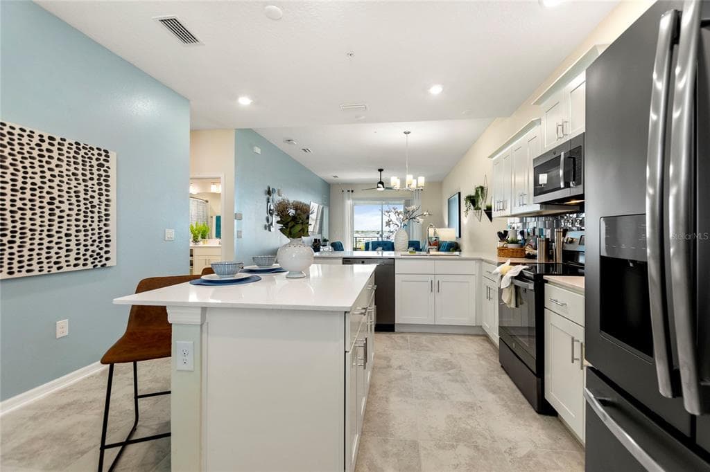 3141 PARADOX CIRCLE UNIT 404 - Interior/Exterior Photo 2 - KISSIMMEE, FL