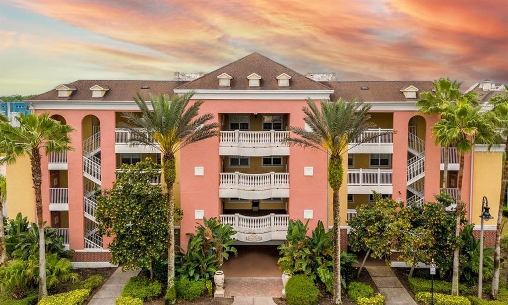 1116 SUNSET VIEW CIRCLE UNIT 201 - 3bd/3ba - $319,900 - REUNION, FL