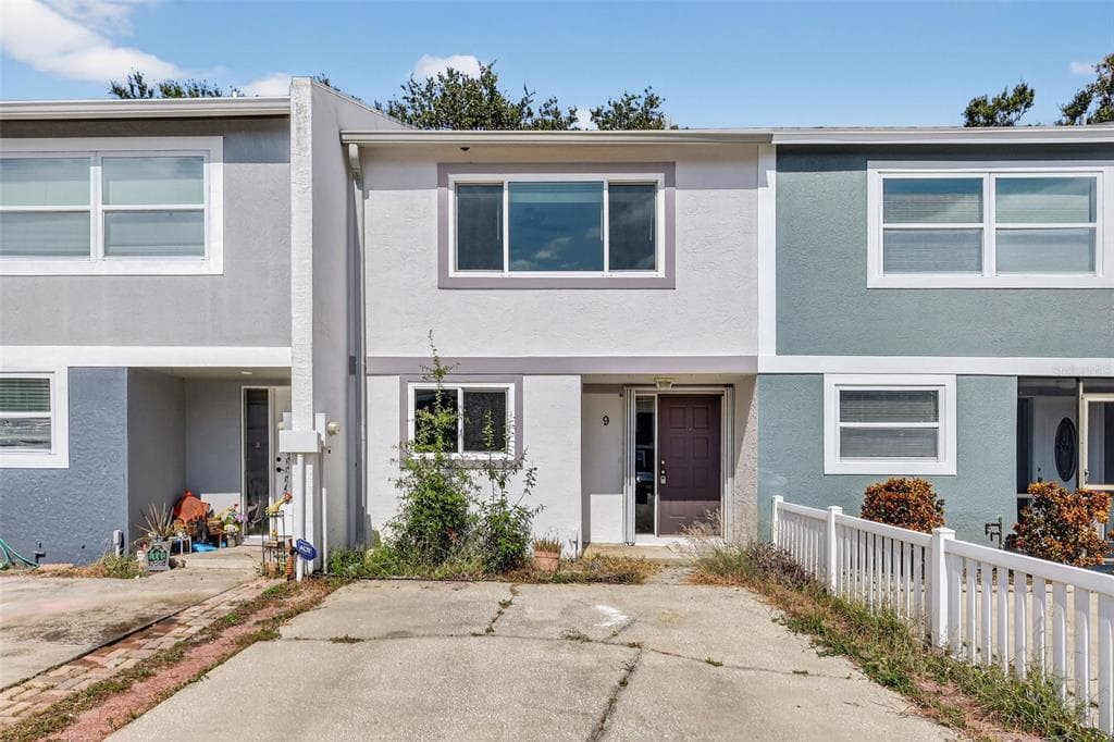 2751 S PINES DRIVE UNIT 9 - 2bd/2ba - $220,000 - LARGO, FL