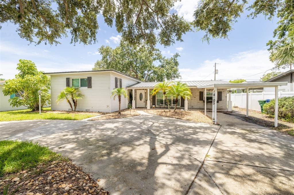 4605 S COOPER PLACE - 3bd/2ba - $559,000 - TAMPA, FL