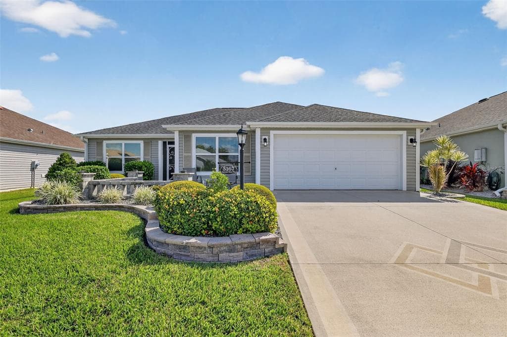 3167 SPANISH MOSS WAY - 3bd/2ba - $399,950 - THE VILLAGES, FL