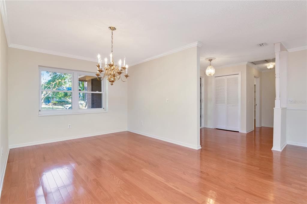 4618 WESTFORD CIRCLE - Interior/Exterior Photo 4 - TAMPA, FL