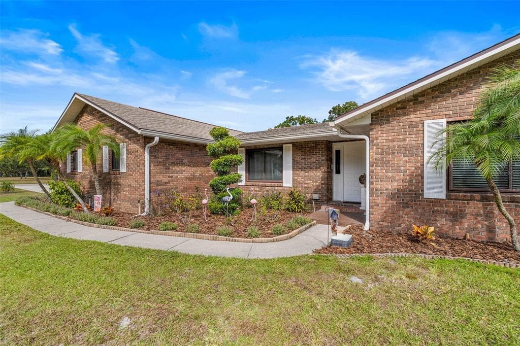 3437 OAKVIEW DRIVE - 3bd/3ba - $699,900 - LAKELAND, FL