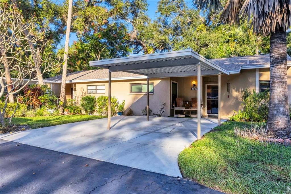 4983 VILLAGE GARDENS DRIVE UNIT 45 - Interior/Exterior Photo 4 - SARASOTA, FL