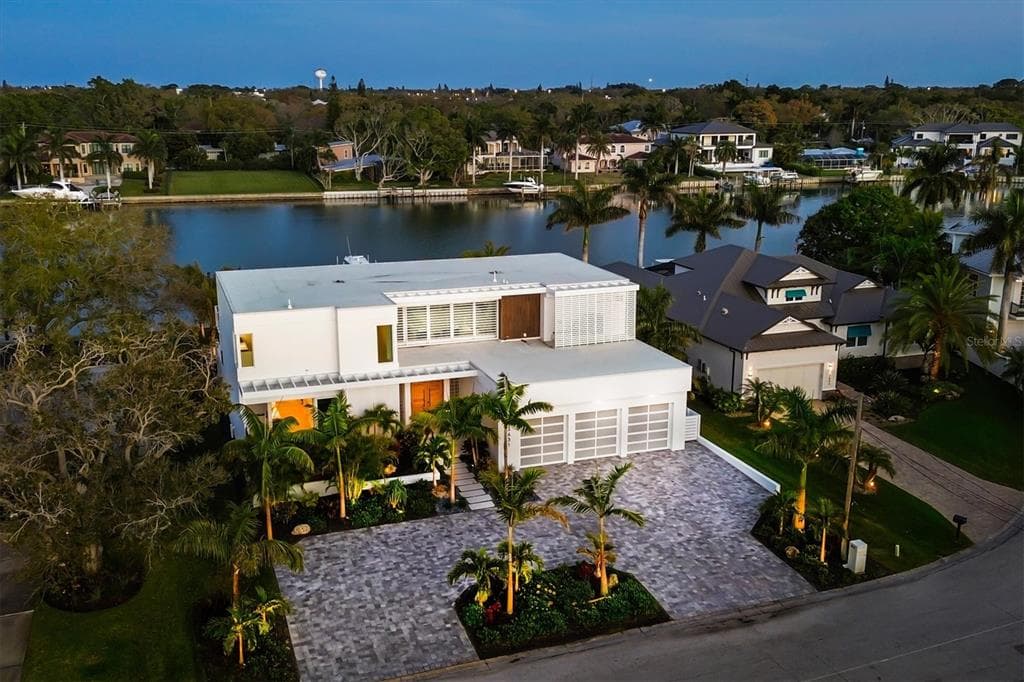 3631 SAN REMO TERRACE - 4bd/4ba - $8,795,000 - SARASOTA, FL