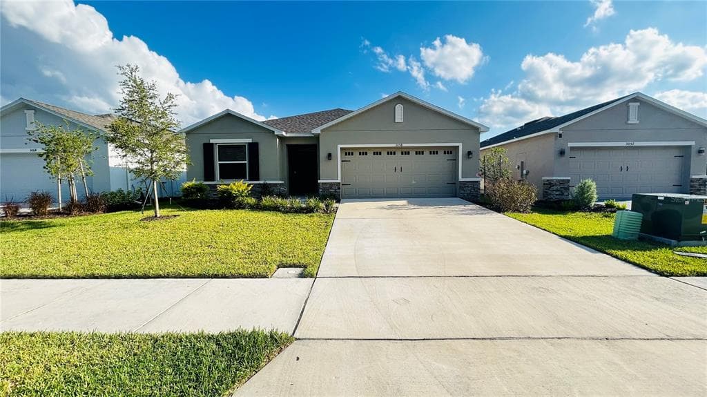 3058 CADENCE SOUND LANE - 4bd/2ba - $2,550 - KISSIMMEE, FL