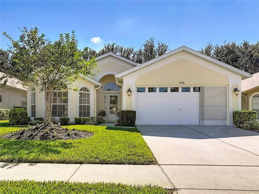 456 GREENWICH CIRCLE - 3bd/2ba - $299,000 - SPRING HILL, FL