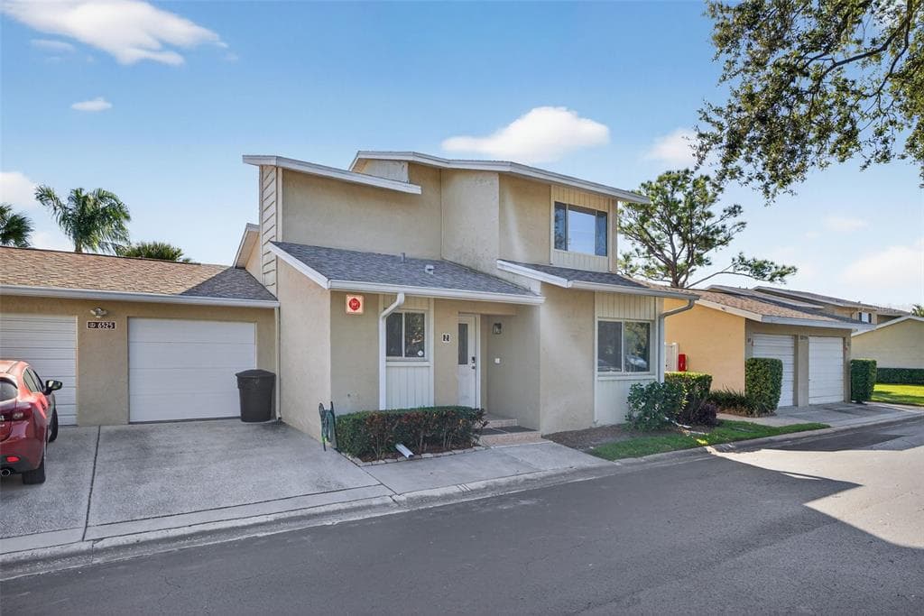 6525 CAPE SABLE WAY NE UNIT 2 - 3bd/3ba - $225,000 - ST PETERSBURG, FL