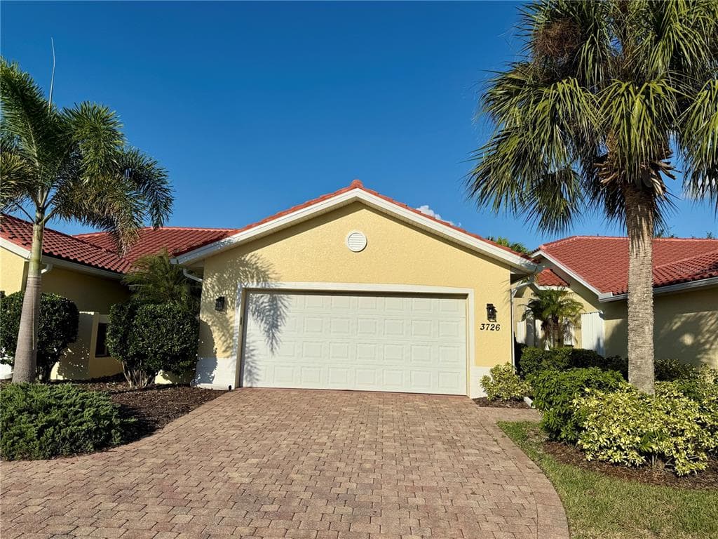 3726 TRIPOLI BOULEVARD UNIT 10 - 2bd/2ba - $229,900 - PUNTA GORDA, FL