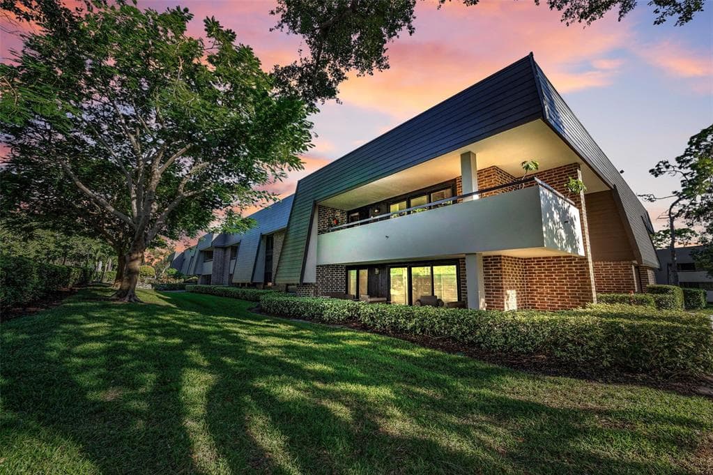 36750 US HIGHWAY 19 UNIT 22-202 - 2bd/2ba - $589,000 - PALM HARBOR, FL