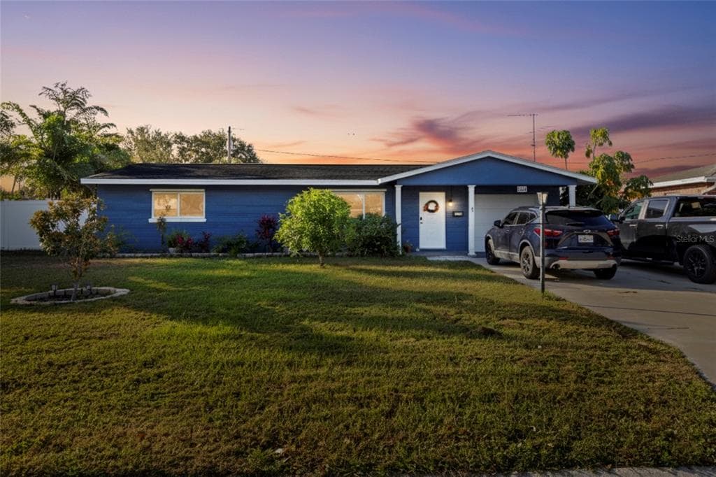 6118 36TH AVENUE N - 2bd/1ba - $299,999 - ST PETERSBURG, FL