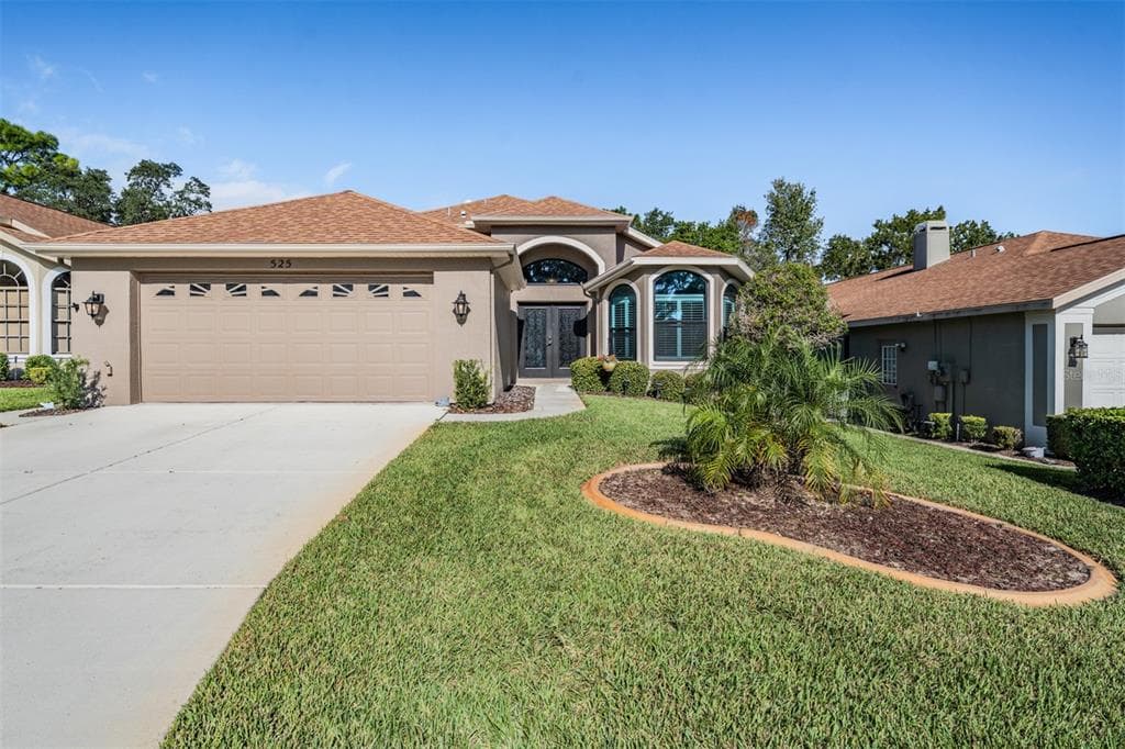 525 BENT OAK COURT - 3bd/2ba - $359,000 - SPRING HILL, FL