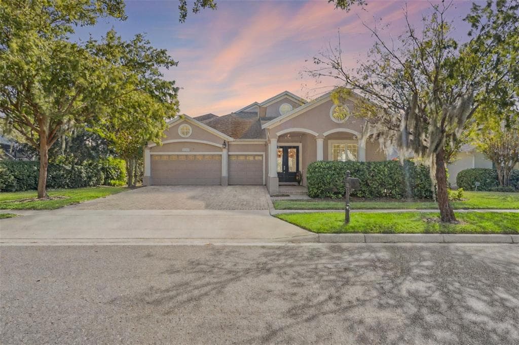 13212 SWANSEA AVENUE - 4bd/4ba - $820,000 - WINDERMERE, FL