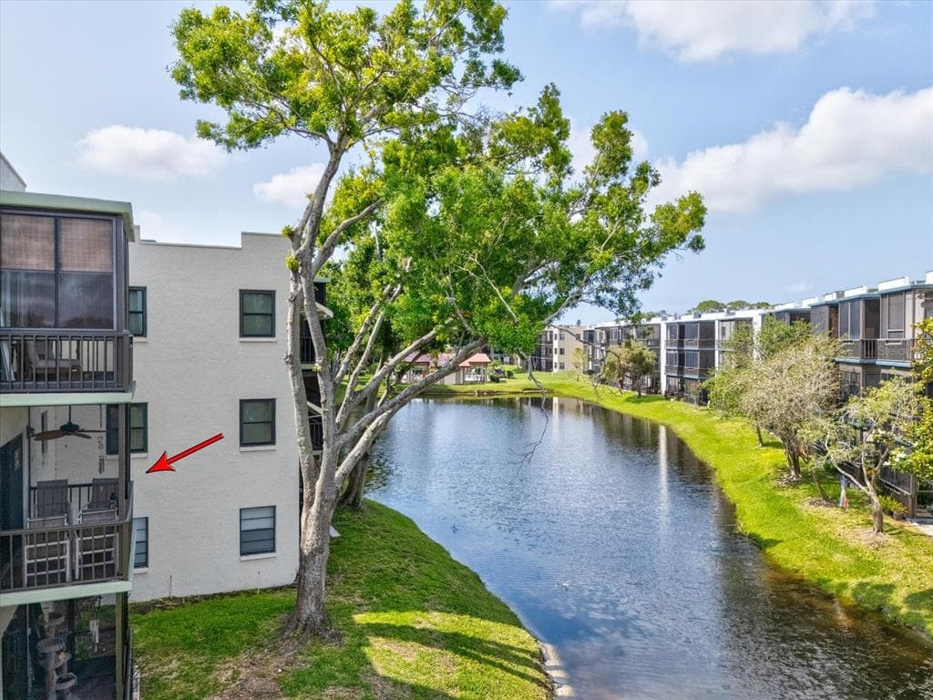 5980 TERRACE PARK DRIVE N UNIT 214 - 2bd/2ba - $229,900 - ST PETERSBURG, FL