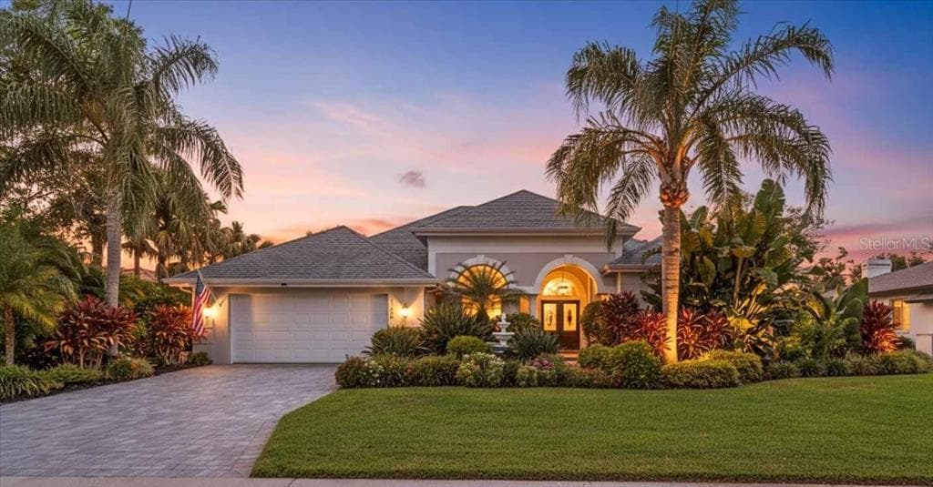 11806 OAK RIDGE DRIVE - 3bd/5ba - $865,000 - PARRISH, FL