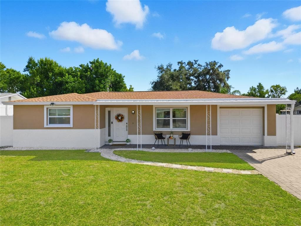 3744 CARRON STREET - 2bd/2ba - $274,900 - NEW PORT RICHEY, FL