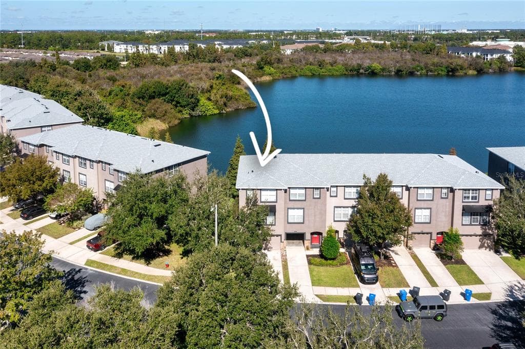 2435 LEXINGTON OAK DRIVE - 3bd/4ba - $310,000 - BRANDON, FL