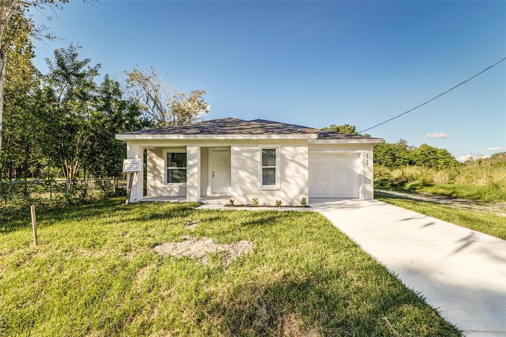 2728 GOLFVIEW STREET - 3bd/2ba - $279,900 - LAKELAND, FL