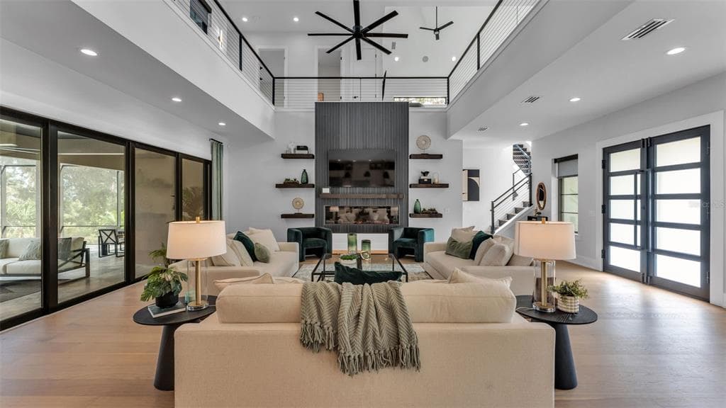 2716 DELPHI HILLS WAY - Interior/Exterior Photo 5 - LAKELAND, FL