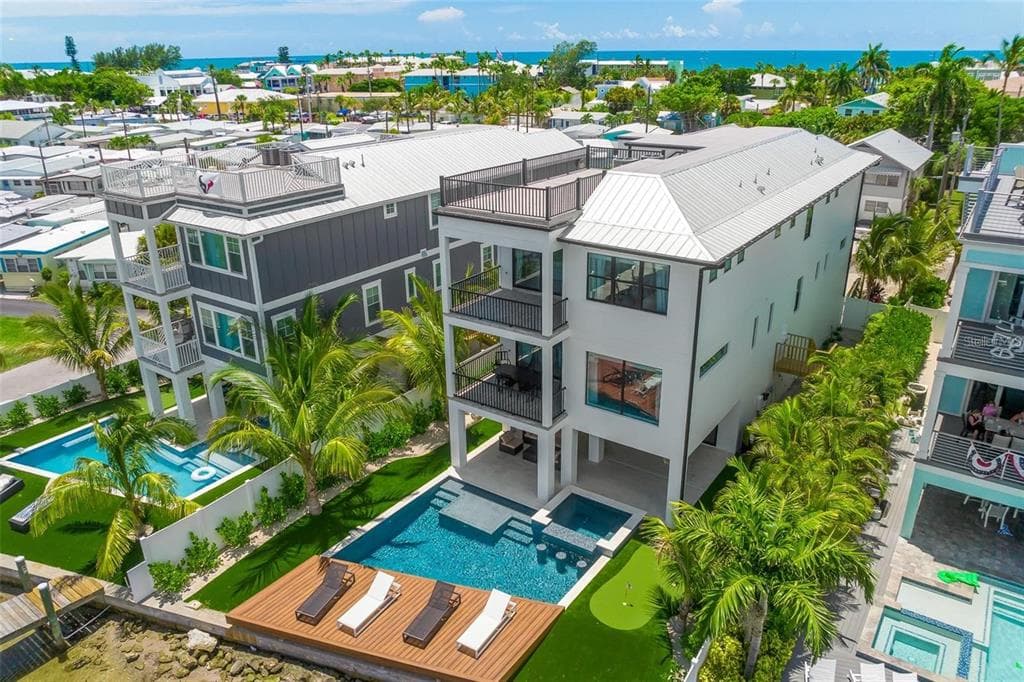 203 BAY DRIVE N - Interior/Exterior Photo 2 - BRADENTON BEACH, FL