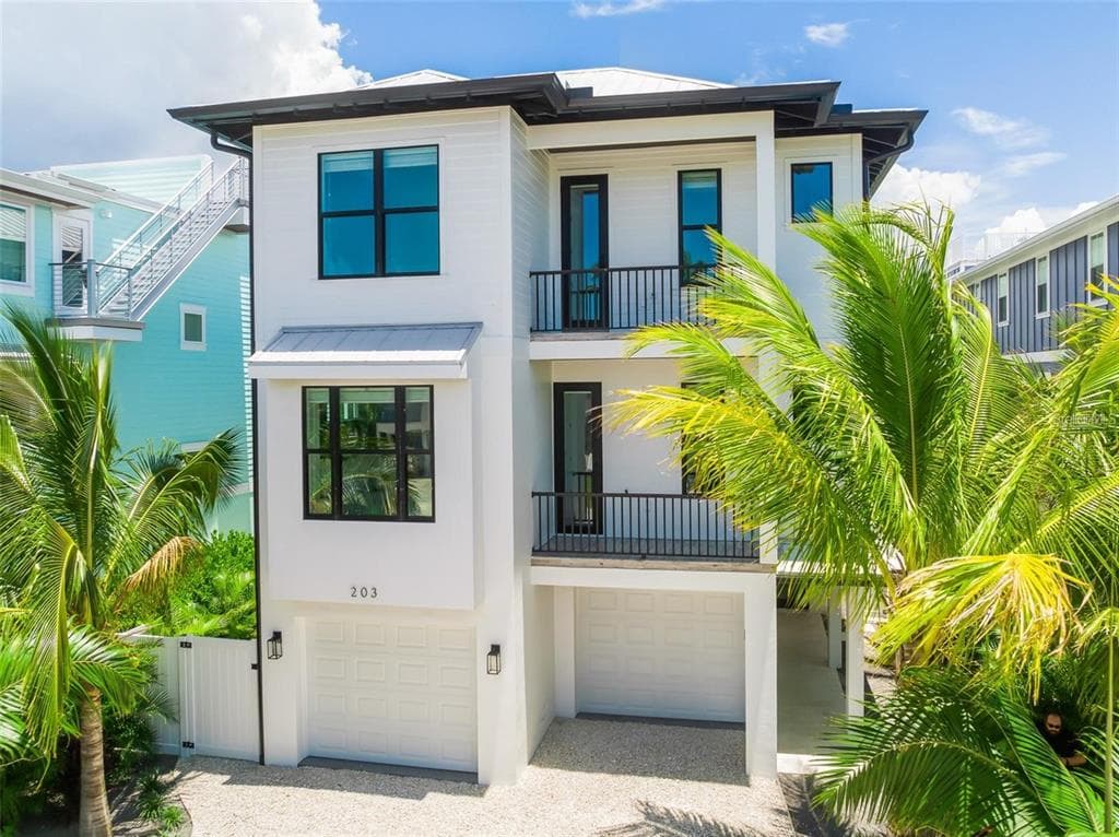 203 BAY DRIVE N - Interior/Exterior Photo 3 - BRADENTON BEACH, FL