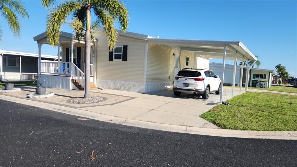 3210 ASH TERRACE - 3bd/2ba - $299,000 - SARASOTA, FL