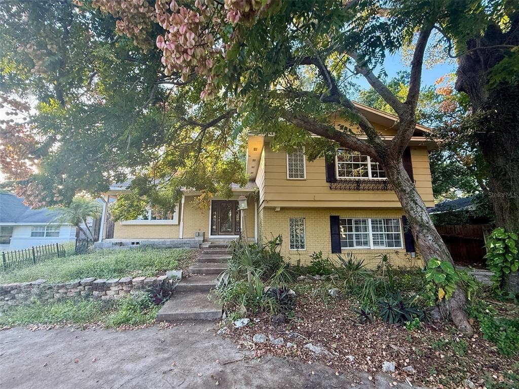 1700 BARTON STREET - 4bd/3ba - $409,900 - LONGWOOD, FL