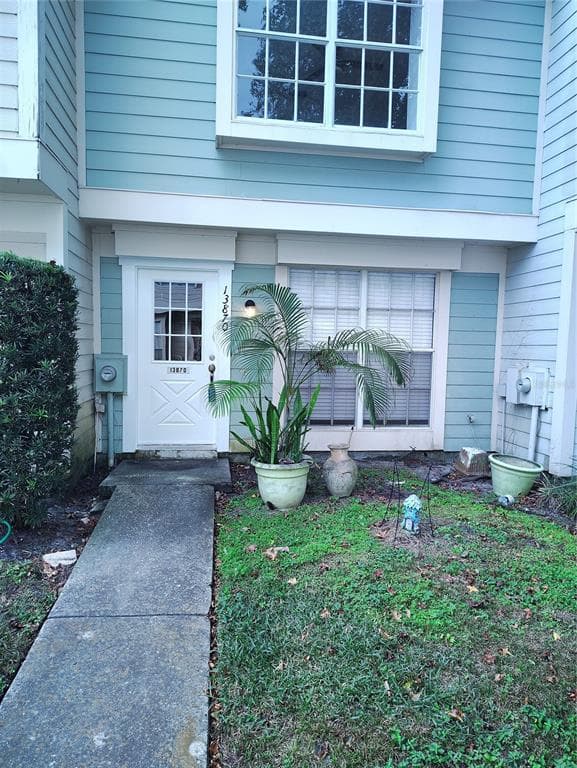 13870 STONE MILL WAY - 2bd/2ba - $204,900 - TAMPA, FL