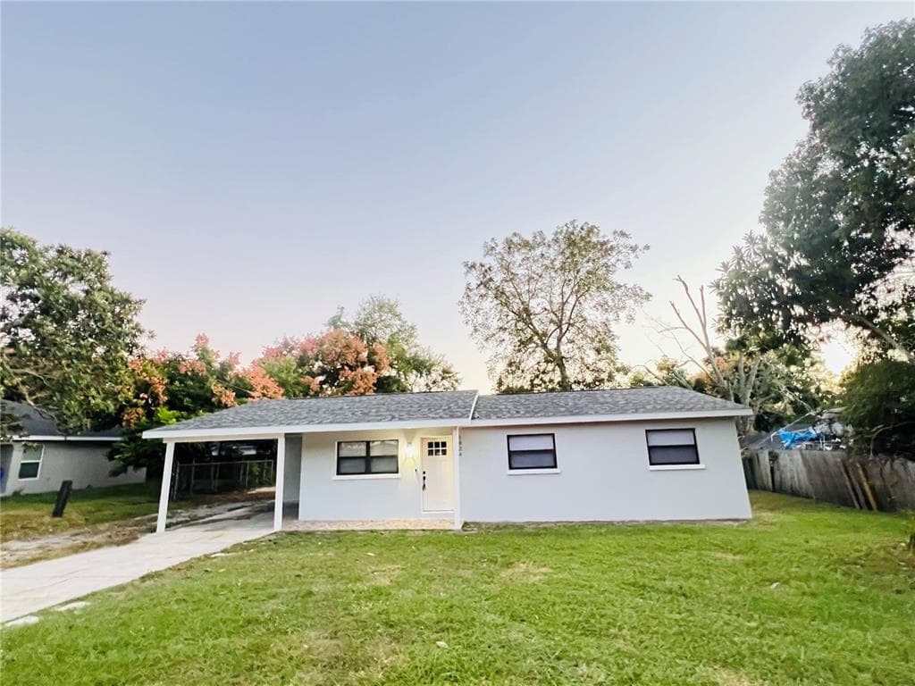 1824 KENDRICK LANE - 3bd/2ba - $249,000 - LAKELAND, FL