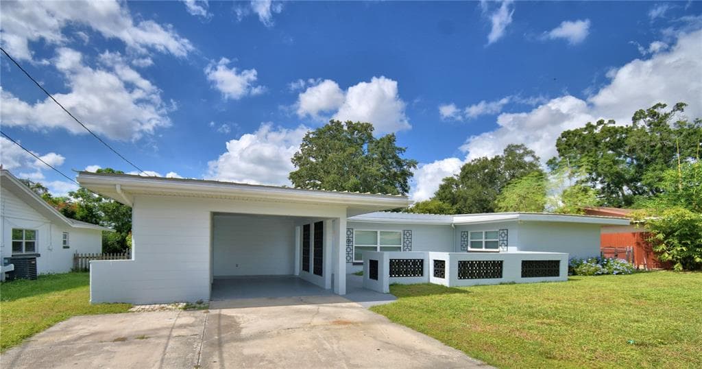 285 17TH STREET - 3bd/2ba - $259,000 - WINTER HAVEN, FL