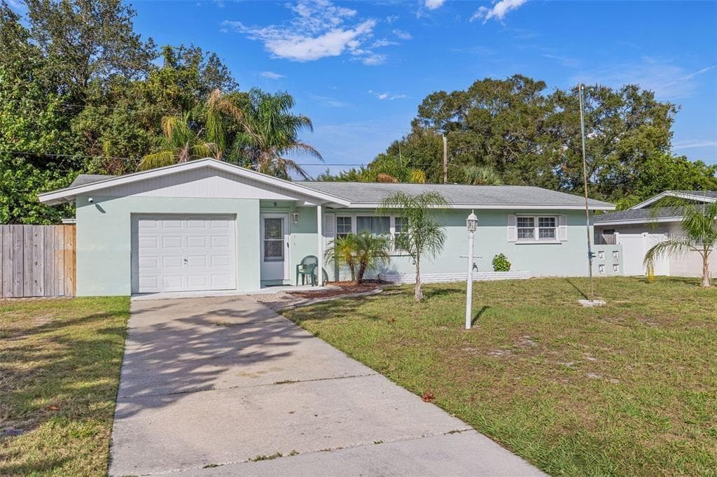 11419 72ND TERRACE - 2bd/2ba - $369,999 - SEMINOLE, FL