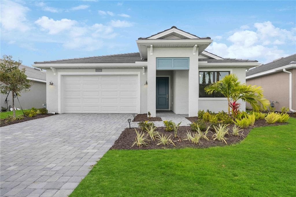 12768 MORNING MIST PLACE - 4bd/3ba - $499,000 - VENICE, FL