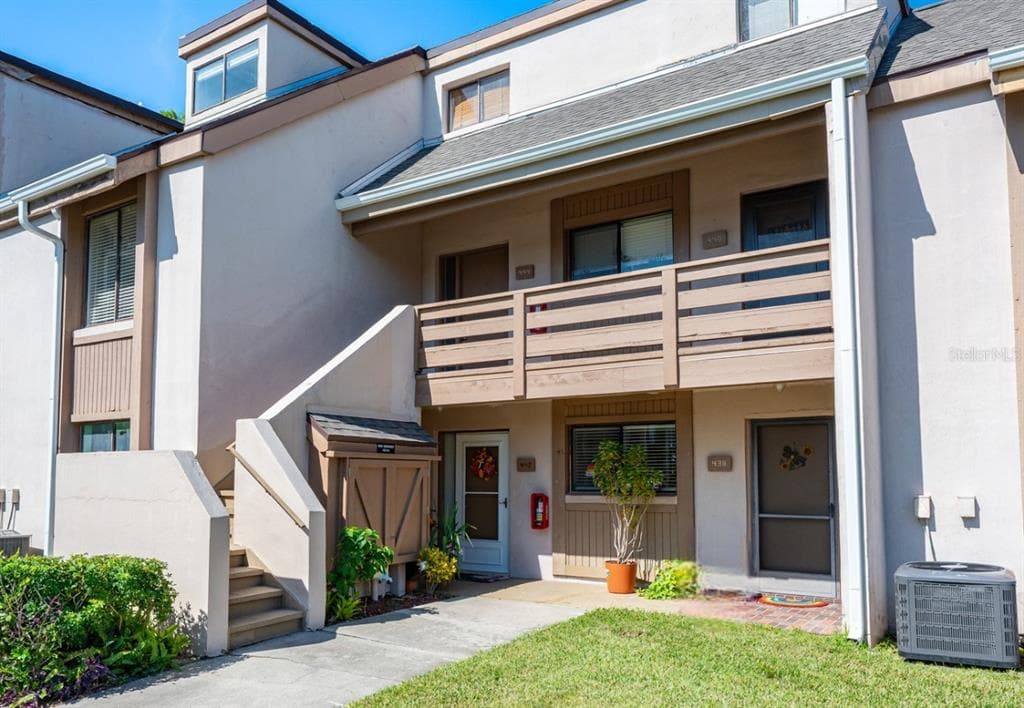 444 ORIENTA POINT STREET - 2bd/2ba - $180,000 - ALTAMONTE SPRINGS, FL