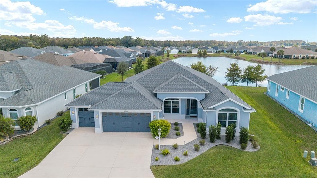 3753 COYNE LOOP - 3bd/2ba - $749,900 - THE VILLAGES, FL
