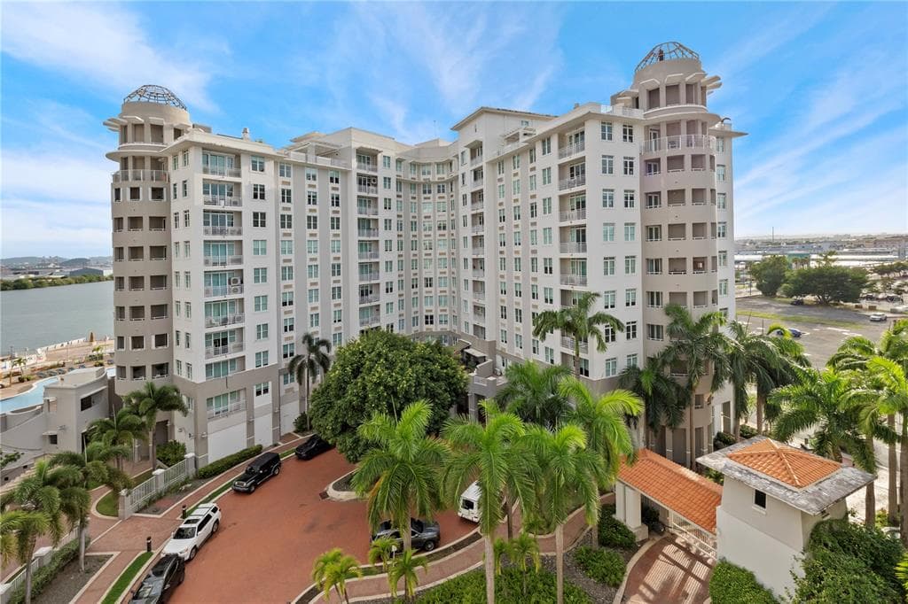 100 CALLE DEL MUELLE UNIT 1205