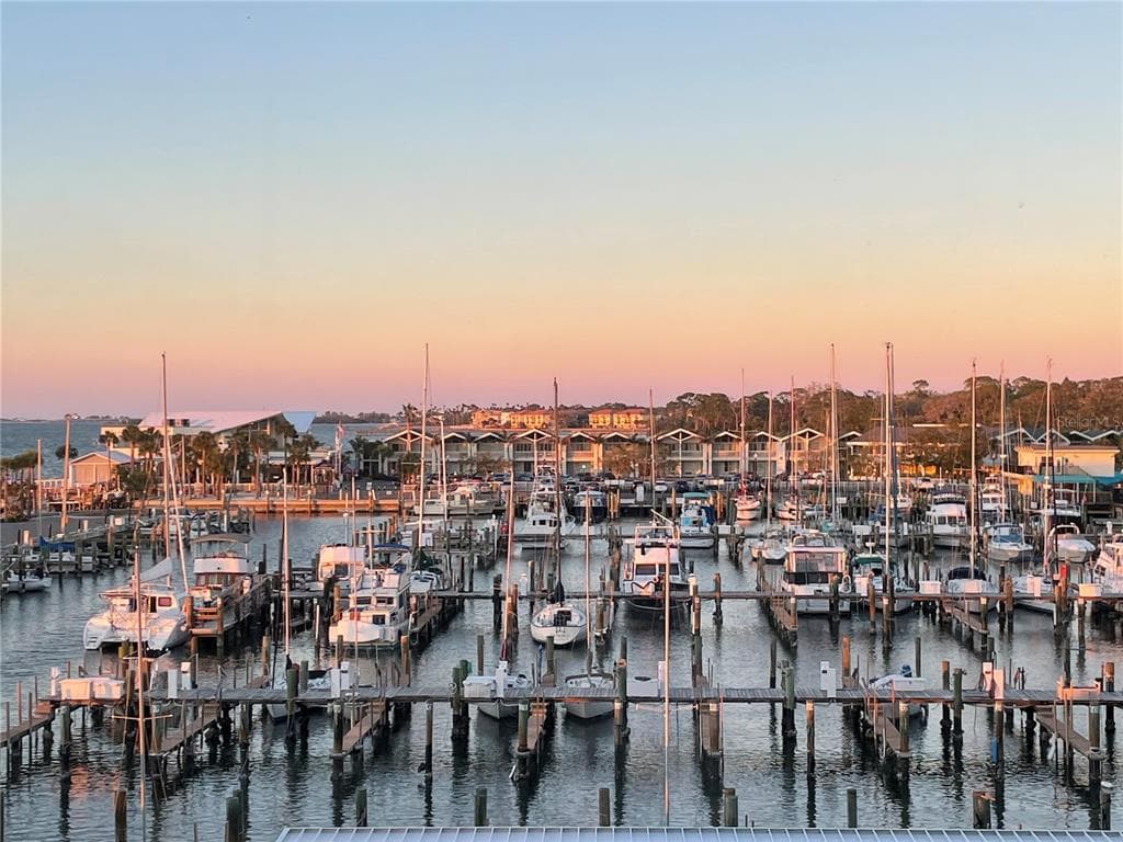 634 EDGEWATER DRIVE UNIT 447 - 2bd/2ba - $469,000 - DUNEDIN, FL