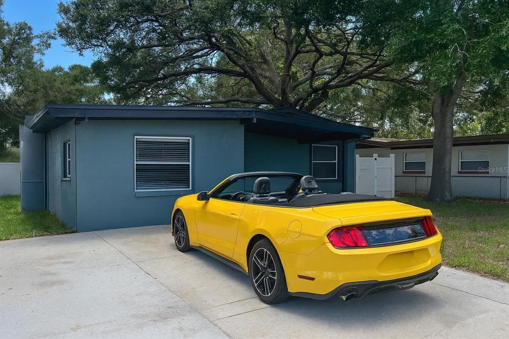 4412 W PEARL AVENUE - 3bd/3ba - $475,000 - TAMPA, FL