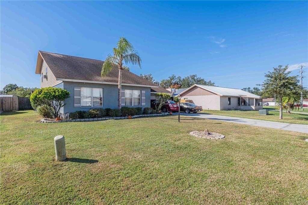 2221 EASTMEADOWS ROAD - Interior/Exterior Photo 2 - LAKELAND, FL