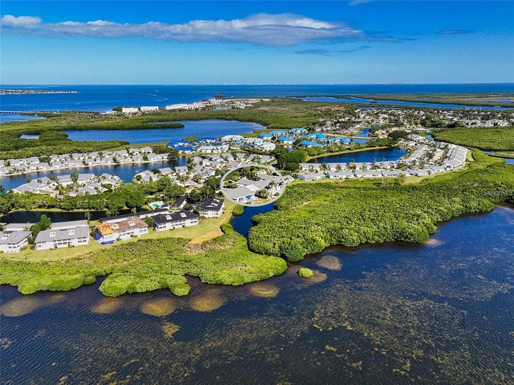 967 WATERSIDE LANE - Interior/Exterior Photo 4 - BRADENTON, FL