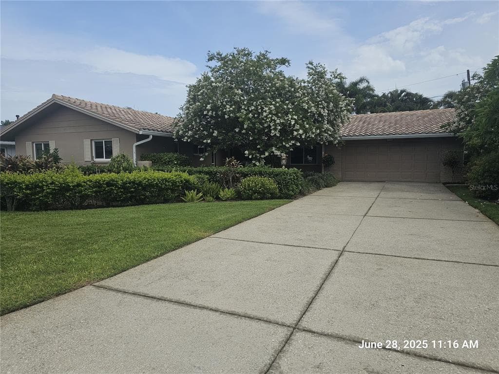 null - Interior/Exterior Photo 2 - ST PETERSBURG, FL