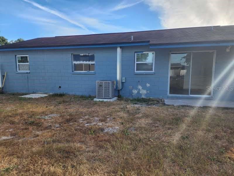 8522 TIDEWATER TRAIL - Interior/Exterior Photo 4 - TAMPA, FL