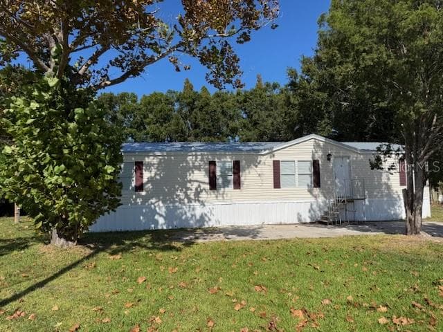 5101 MARC DRIVE - 3bd/2ba - $225,000 - TAMPA, FL