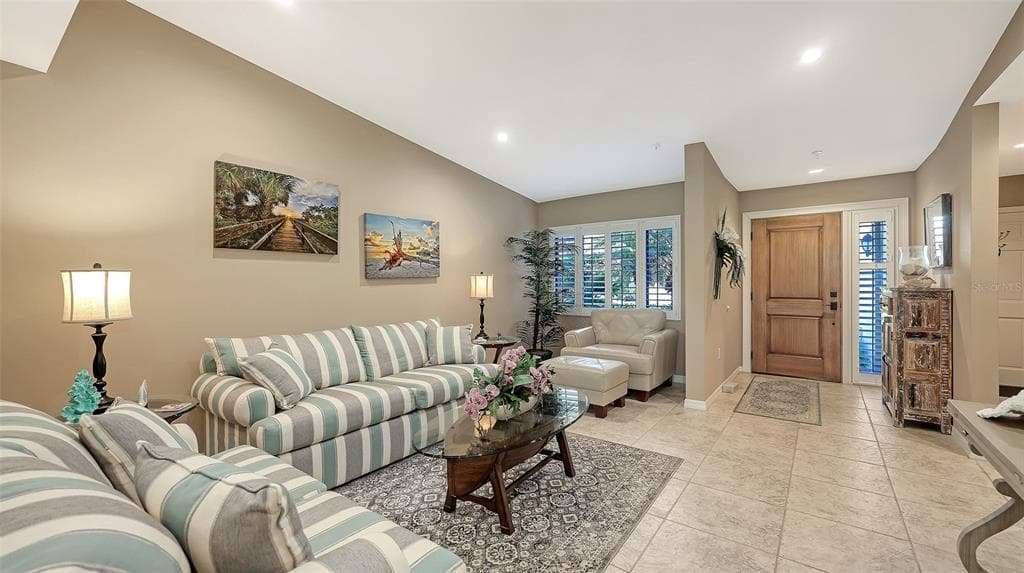 2367 HARBOUR OAKS DRIVE - Interior/Exterior Photo 5 - LONGBOAT KEY, FL