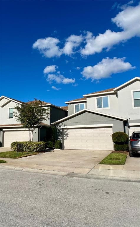 1053 CHALCEDONY STREET - 3bd/3ba - $2,200 - KISSIMMEE, FL
